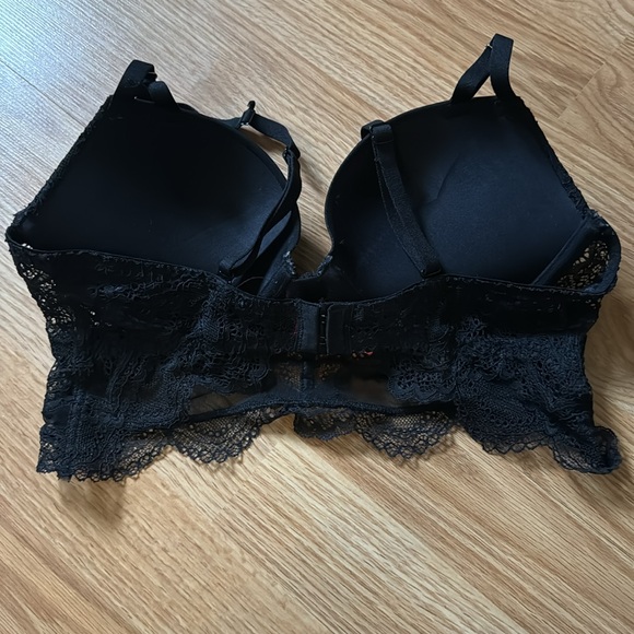 34B Bra La Senza ✨4/30$✨ - Picture 2 of 3